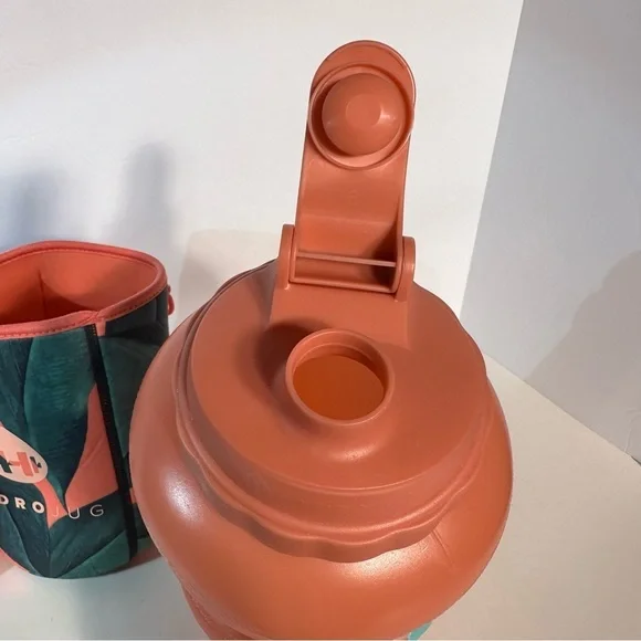 Hydro Jug 73 oz Coral With Removable Green/Coral Sleeve Detachable Adjust Strap - Picture 10 of 13